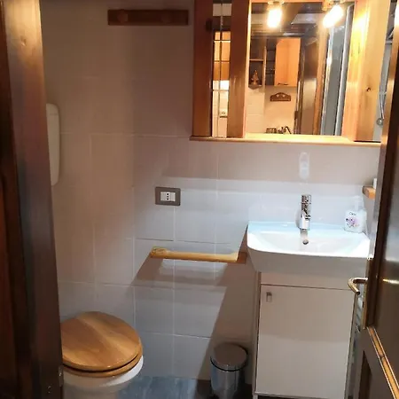 Le Petit Refuge Cervinia Lägenhet *