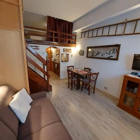 Le Petit Refuge Cervinia 公寓 布勒伊-切尔维尼亚