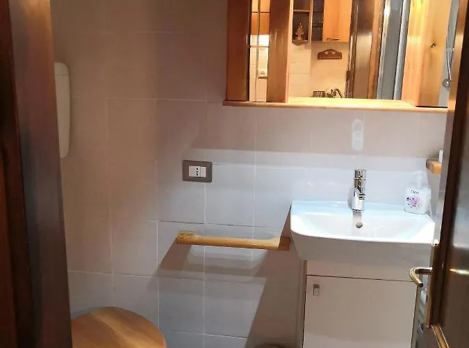 Le Petit Refuge Cervinia Apartamento *